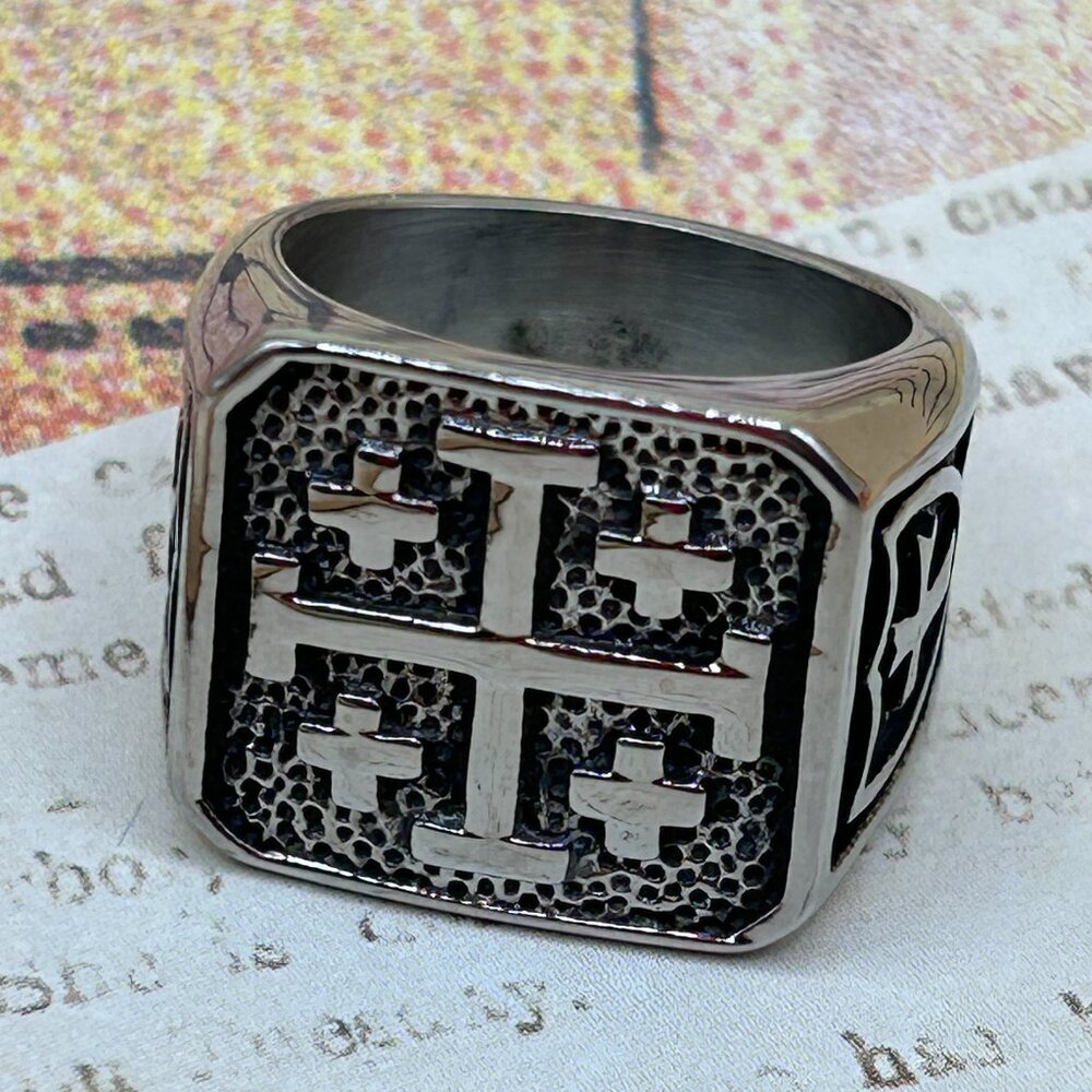 Unusual Estate Cross Shield Gothic Heavy Silver Tone Statement Ring Size 7